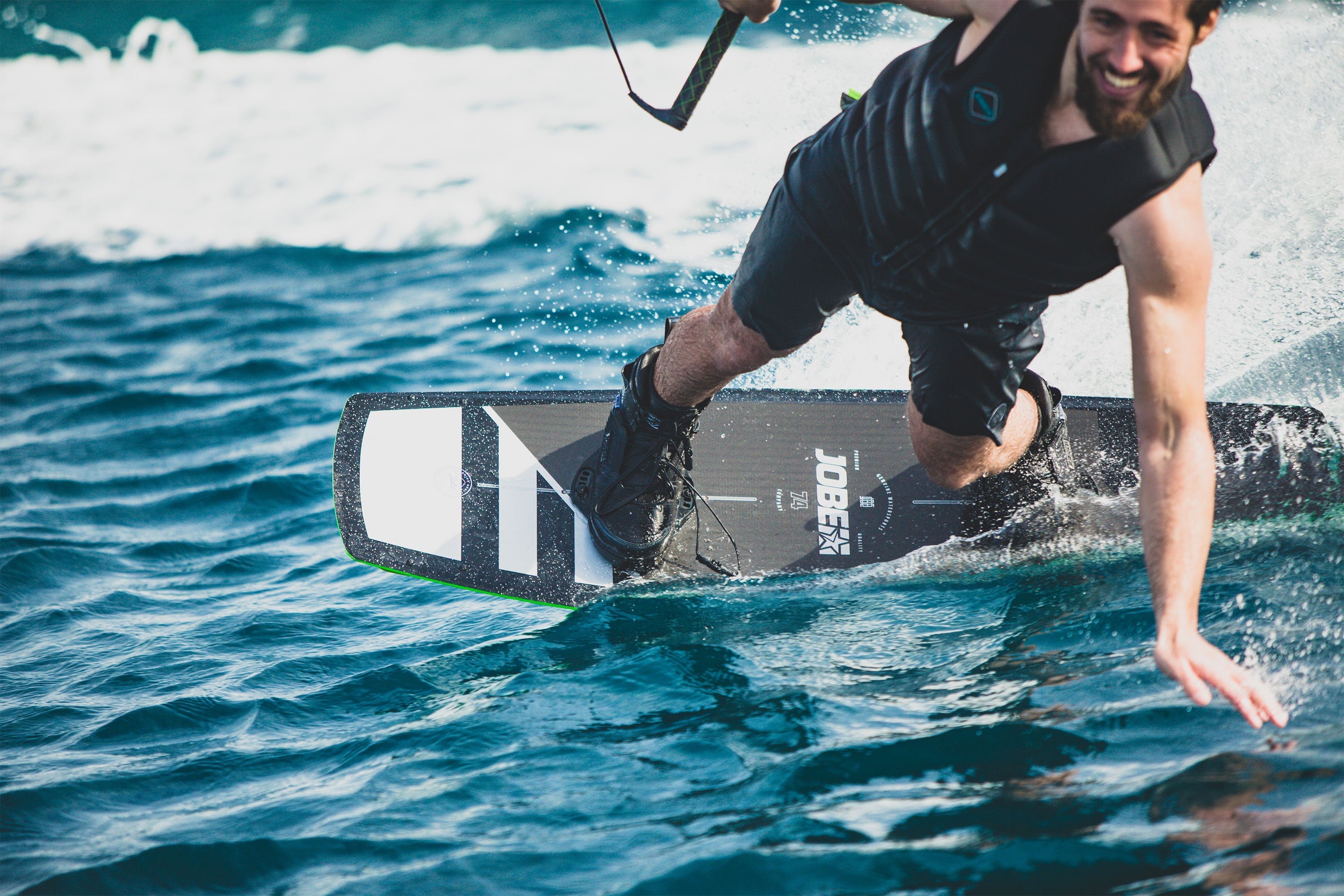 WAKEBOARD / SPORTS TRACTES